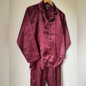 Katelyn Court Maroon Navy Gray Geometric Flower Print Satin Feel Pajamas Size S